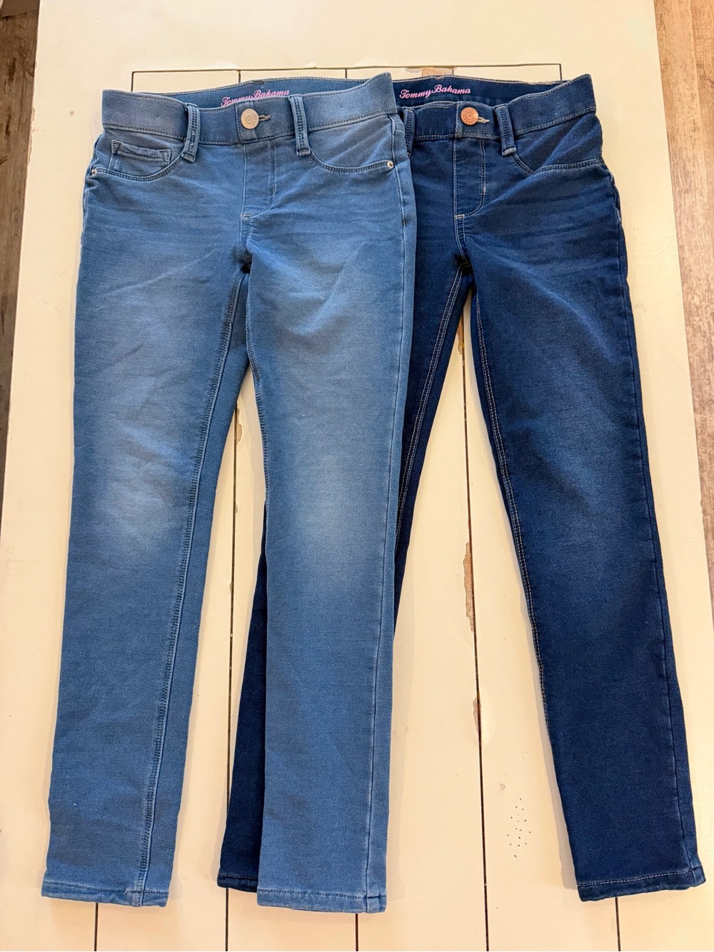 Tommy Bahama Girls Skinny Stretch Blue Jeans Size 10 Denim light & dark wash